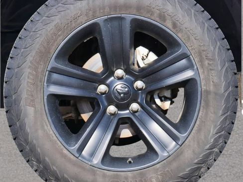 Used 2022 RAM 1500 Classic Warlock w/ Electronics Group AWD/4WD image 7