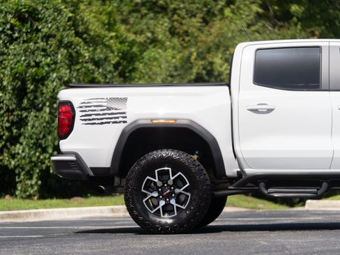 Used 2024 GMC Canyon AT4X AWD/4WD image 6
