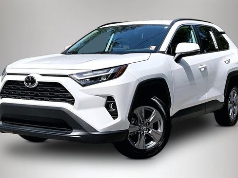 Used 2024 Toyota RAV4 XLE FWD image 1