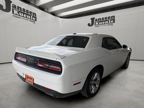 Used 2018 Dodge Challenger SXT RWD image 4