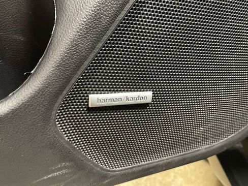 Used 2019 Subaru Outback 3.6R Limited image 13