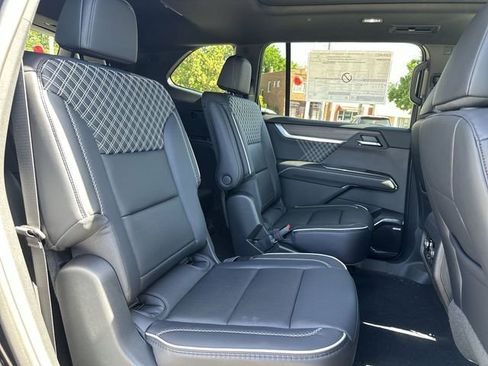 New 2026 GMC Acadia Denali w/ Super Cruise Package AWD/4WD image 29