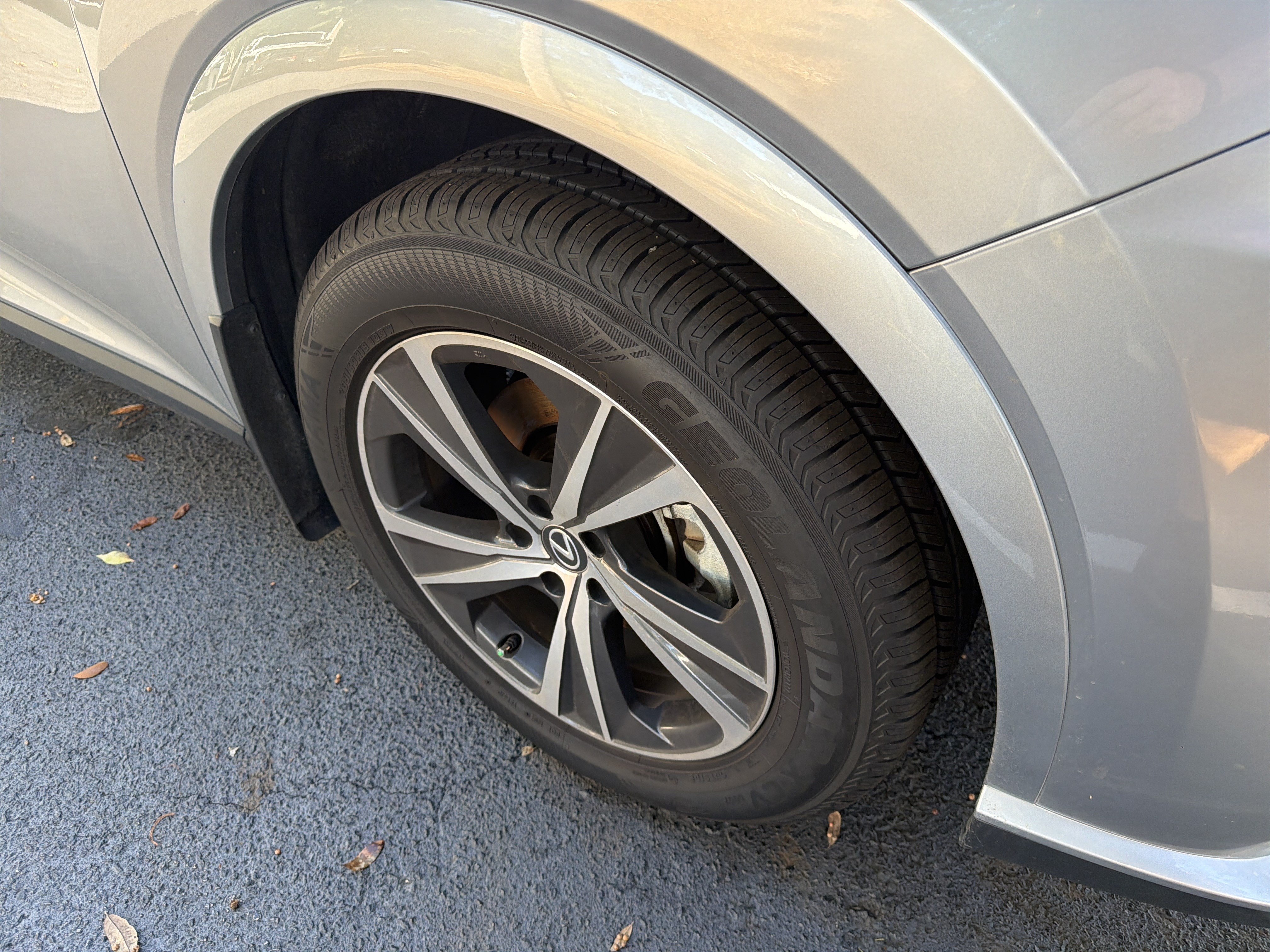 Used 2023 Lexus RX 350 Premium w/ Cold Area Package FWD image 13