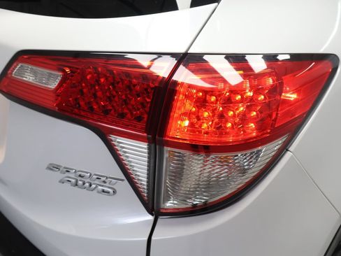 Used 2022 Honda HR-V Sport image 30
