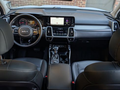 Used 2022 Kia Sorento SX image 26