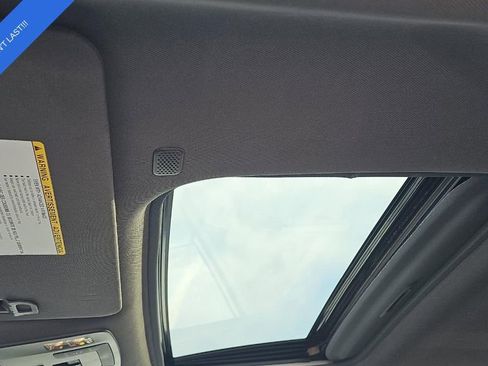 Used 2024 Toyota Sienna XSE image 10