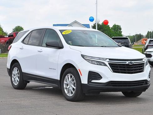 Used 2024 Chevrolet Equinox LS w/ LS Convenience Package AWD/4WD image 1