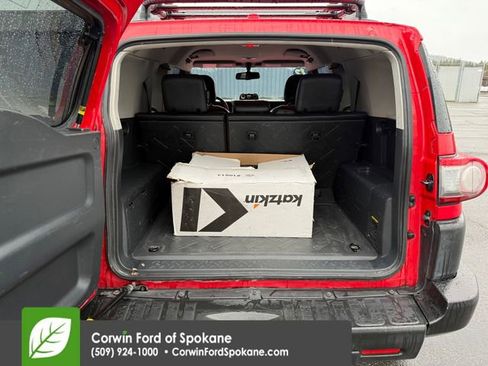 Used 2012 Toyota FJ Cruiser Base image 17