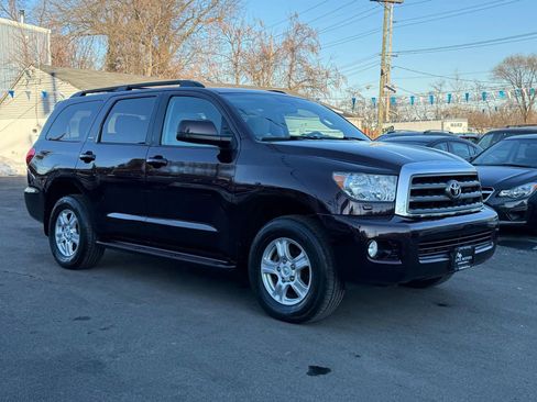 Used 2015 Toyota Sequoia SR5 image 17