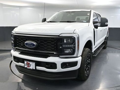 Used 2024 Ford F250 XLT w/ XLT Premium Package image 13