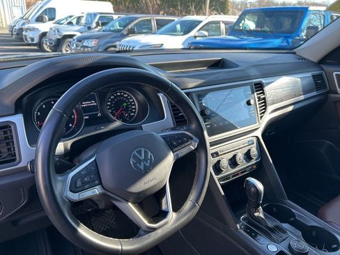 Used 2021 Volkswagen Atlas SE w/ Panoramic Sunroof Package image 46
