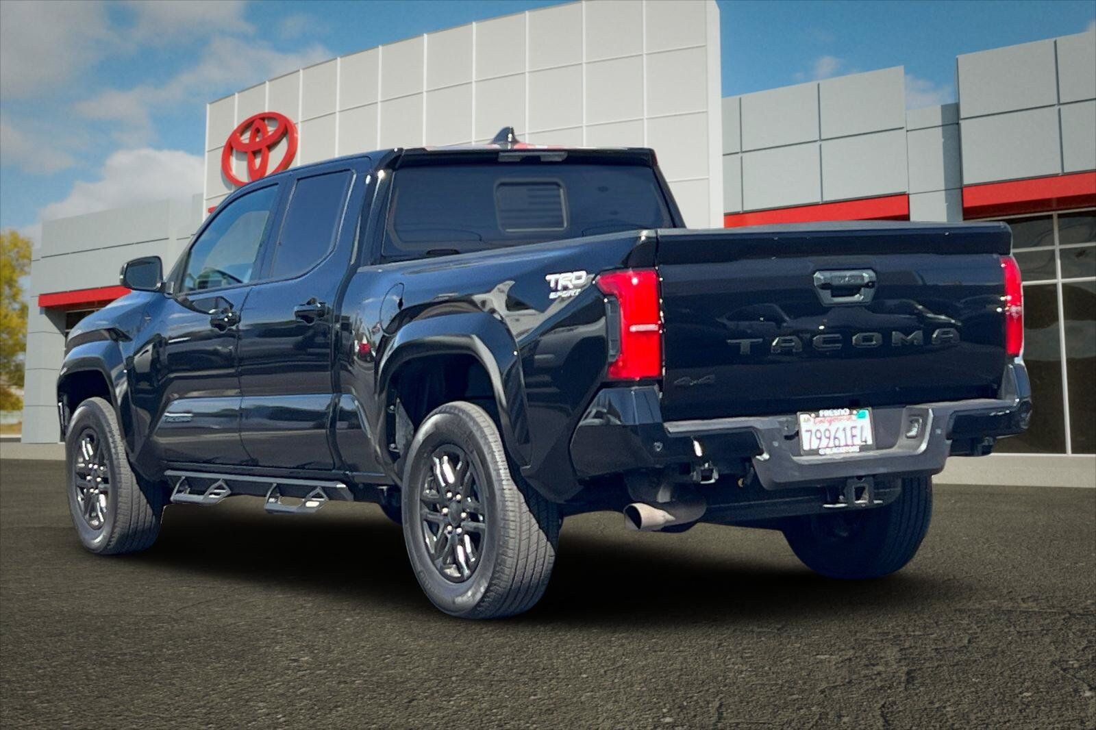 Certified 2025 Toyota Tacoma TRD Sport w/ TRD Sport Upgrade Package AWD/4WD image 5