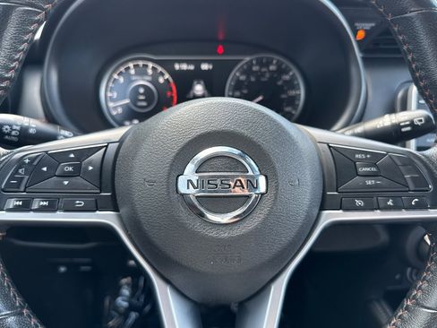 Used 2020 Nissan Kicks SR image 24