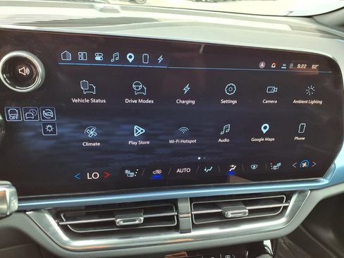 Used 2024 Chevrolet Equinox EV LT w/ LPO, Active Package FWD image 6