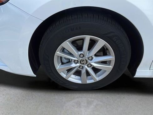 New 2026 Toyota Camry LE image 10