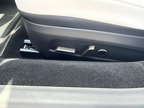 Used 2024 Tesla Model 3 Standard Range RWD image 10
