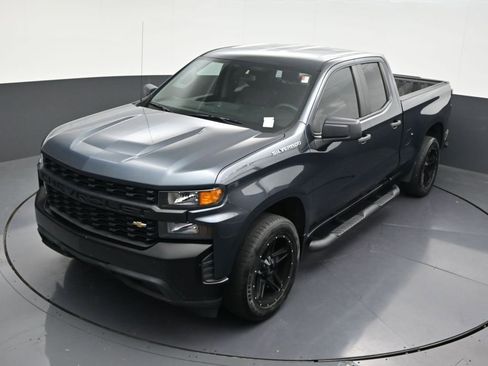Used 2019 Chevrolet Silverado 1500 W/T RWD image 17