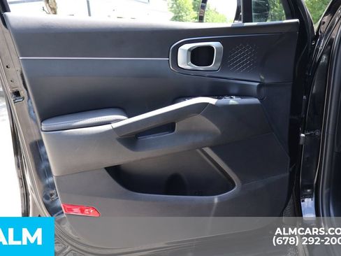 Used 2025 Kia Sorento S w/ Panoramic Sunroof Package FWD image 10