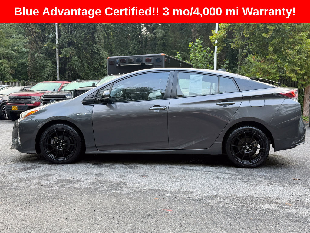Used 2016 Toyota Prius Four Touring FWD image 4