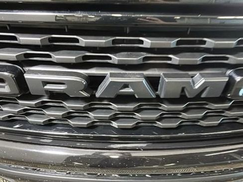 Used 2024 RAM 1500 Big Horn AWD/4WD image 9