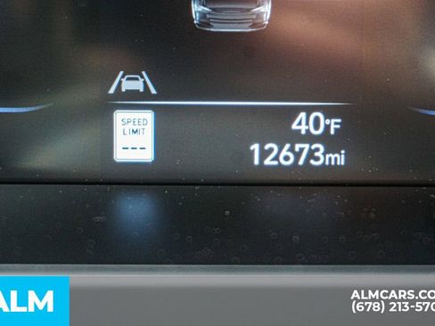 Used 2025 Hyundai Elantra Sport image 54