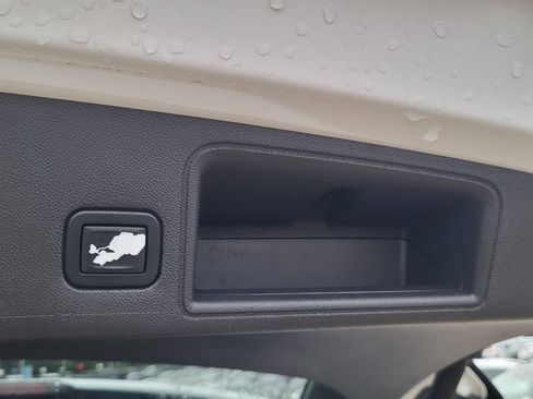 Used 2020 GMC Terrain SLT w/ Preferred Package image 5