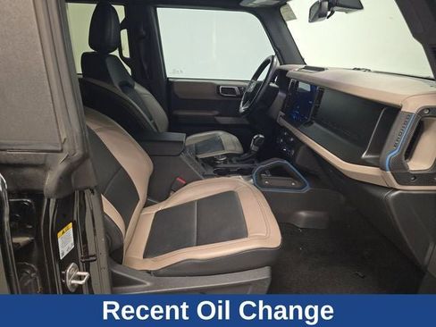 Used 2023 Ford Bronco Wildtrak image 15