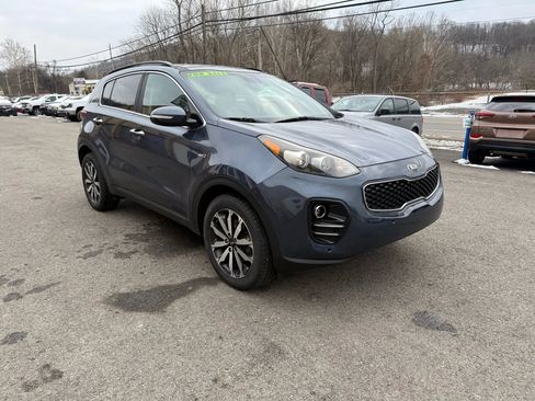 Used 2018 Kia Sportage EX w/ EX Premium Package image 3