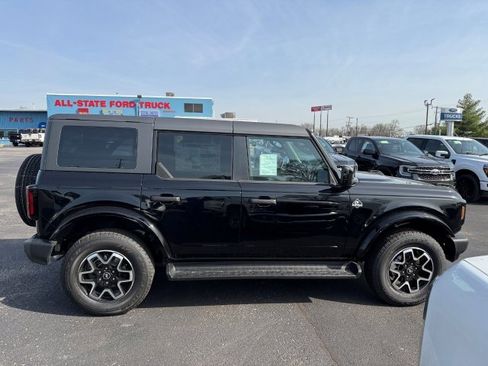 New 2026 Ford Bronco Outer Banks AWD/4WD image 8