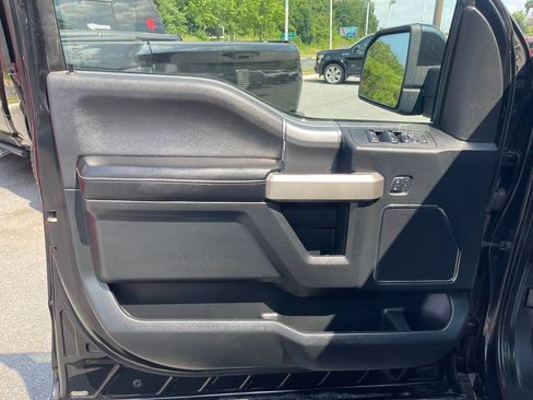 Used 2015 Ford F150 Lariat AWD/4WD image 22