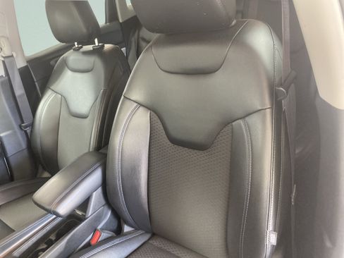 Used 2022 Jeep Compass Latitude w/ Convenience Group AWD/4WD image 13