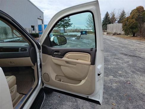 Used 2014 GMC Yukon Denali image 21