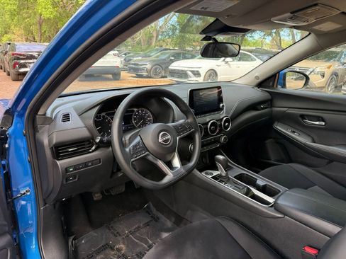 Used 2025 Nissan Sentra SV image 29