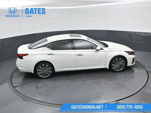 Used 2023 Nissan Altima 2.5 SL image 52