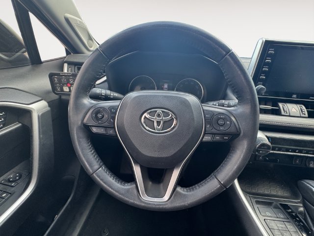 Used 2021 Toyota RAV4 XLE Premium AWD/4WD image 12
