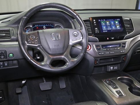 Used 2020 Honda Passport EX-L image 2