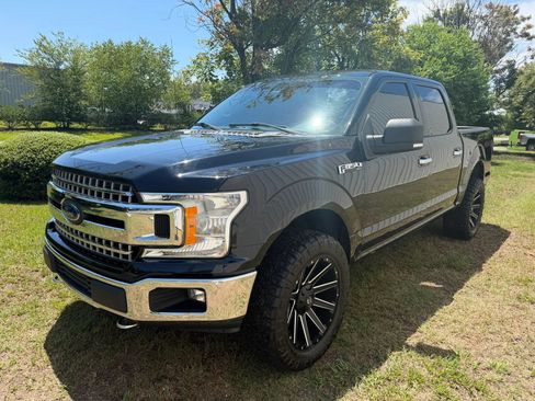 Used 2018 Ford F150 XLT w/ Equipment Group 302A Luxury AWD/4WD image 2