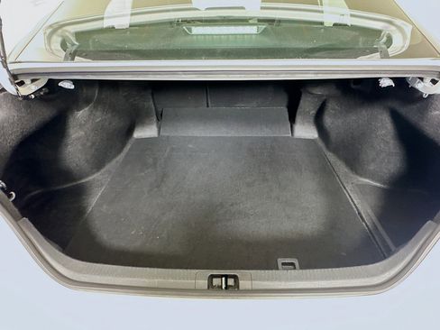 Used 2025 Toyota Camry SE FWD image 28