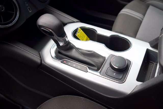 Used 2025 Chevrolet Blazer LT FWD image 19