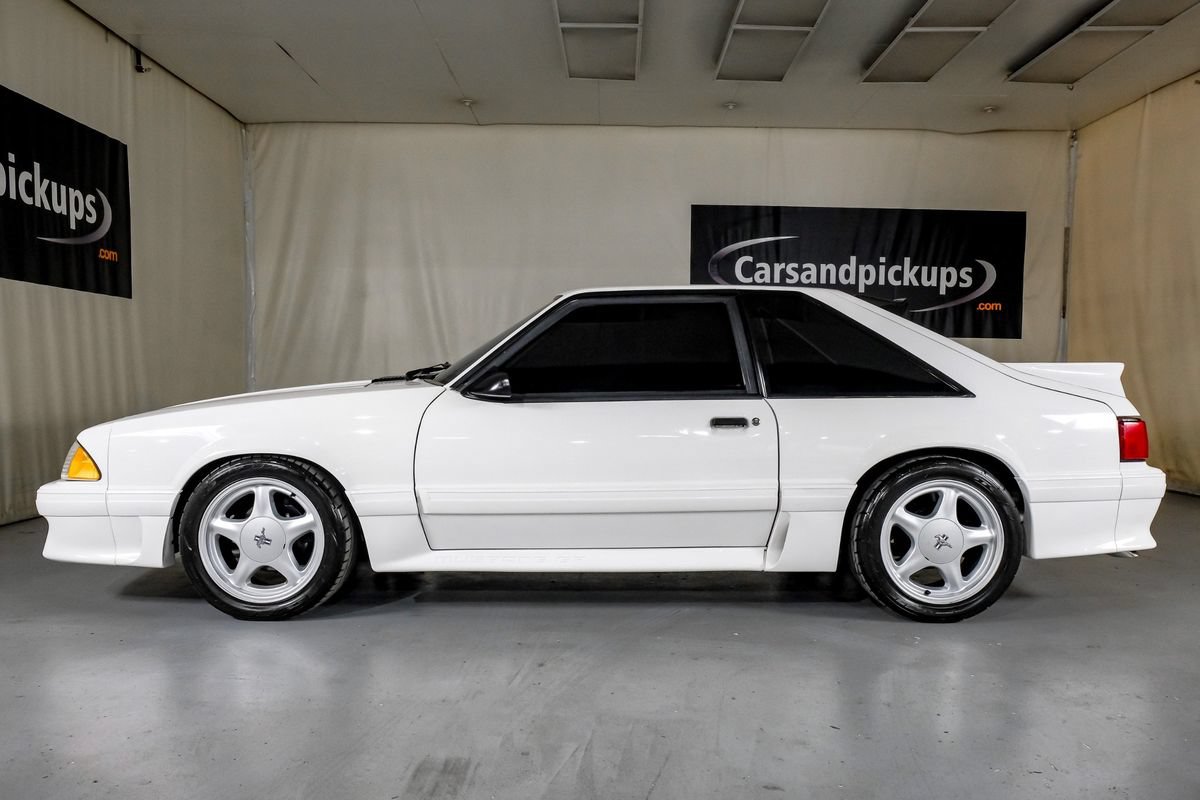 Used 1993 Ford Mustang GT RWD image 11