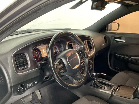 Used 2018 Dodge Charger SXT w/ Blacktop Package image 12