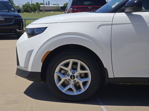 Used 2025 Kia Soul S FWD image 28