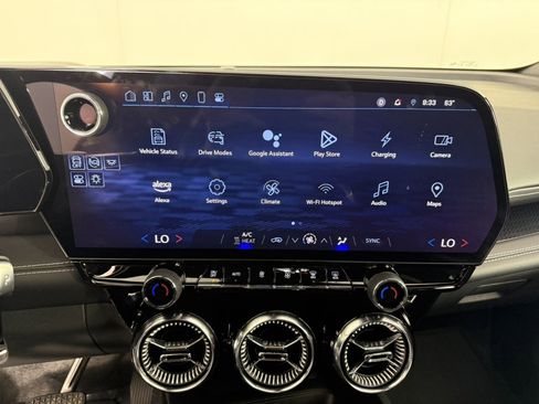 Used 2025 Chevrolet Blazer EV AWD Police image 19