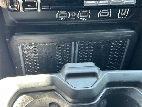 Used 2025 RAM 3500 Limited AWD/4WD image 35
