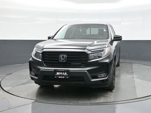 Used 2023 Honda Ridgeline Black Edition image 2