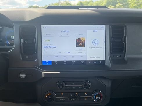 New 2025 Ford Bronco 2-Door image 17