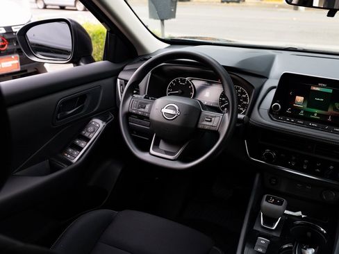 New 2026 Nissan Rogue S image 9