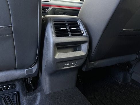 New 2026 Volkswagen Tiguan SE R-Line image 26