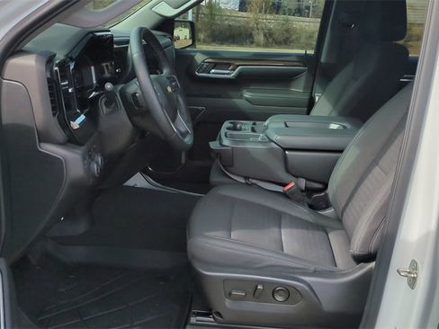 Used 2023 Chevrolet Silverado 1500 LT image 11