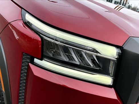 Used 2024 Nissan Frontier PRO-4X w/ Pro Convenience Package image 31